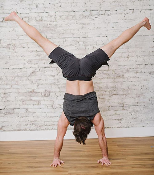Handstand at HOME with Liz and Matt